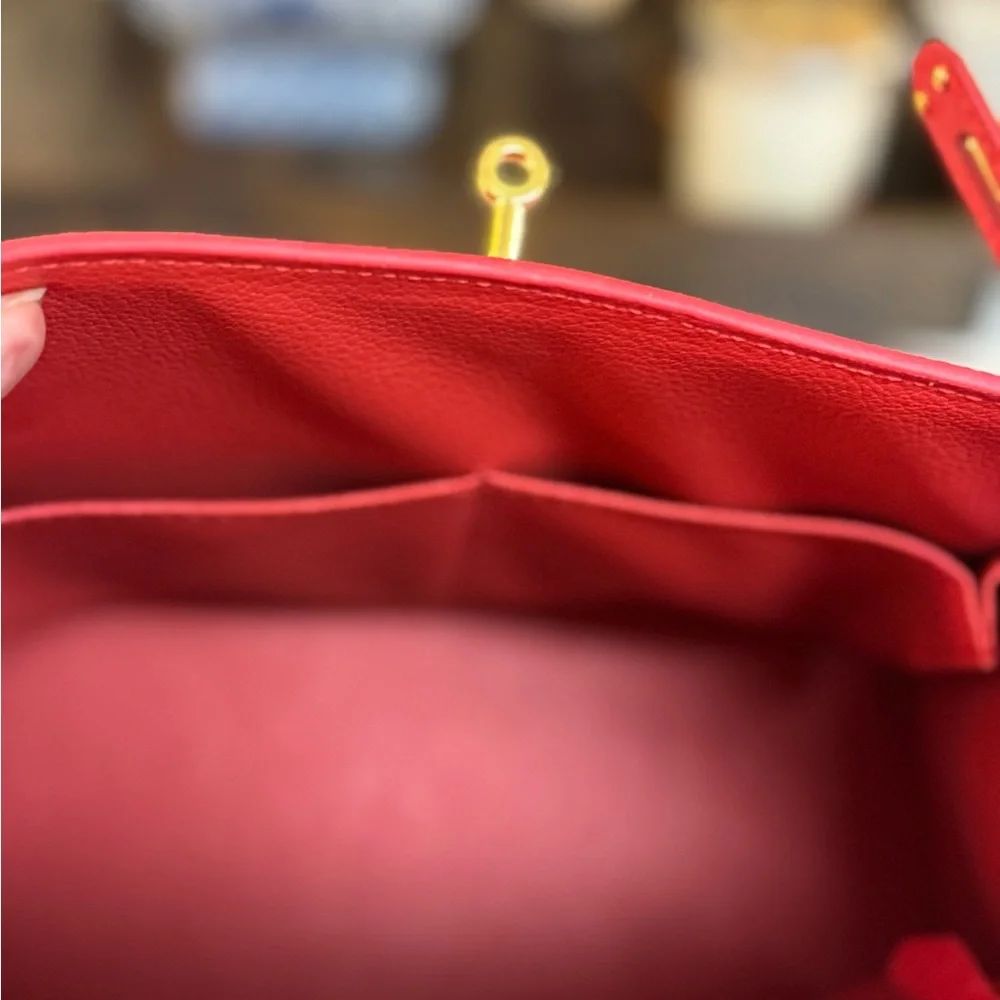 Luxurious Red Leather Satchel - Picture 8 of 8